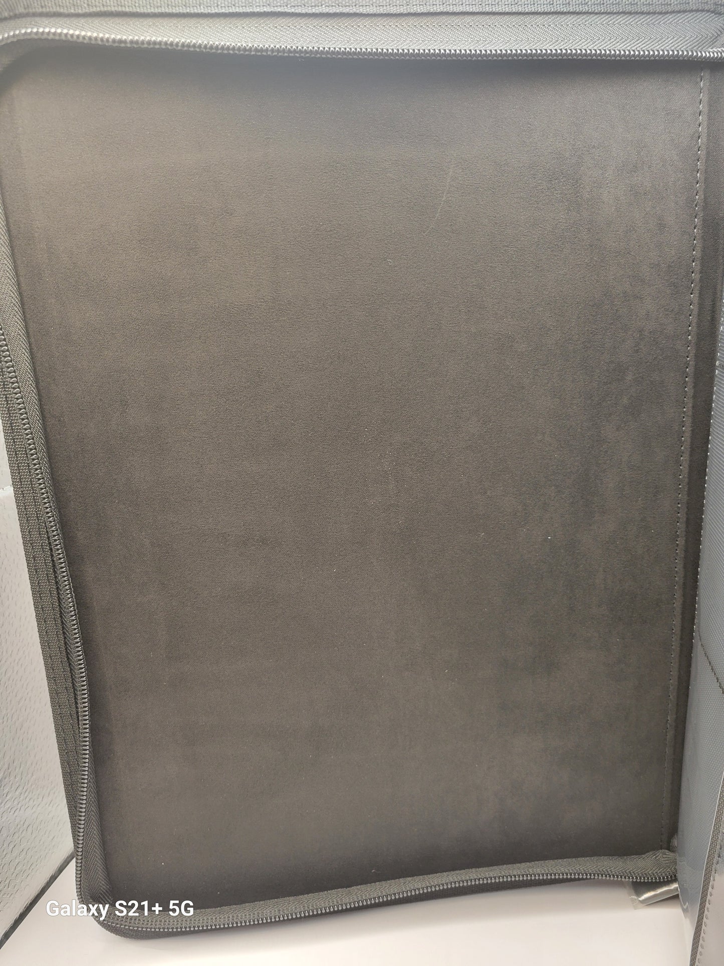 Fresh Supply Premium Trading Card Binder